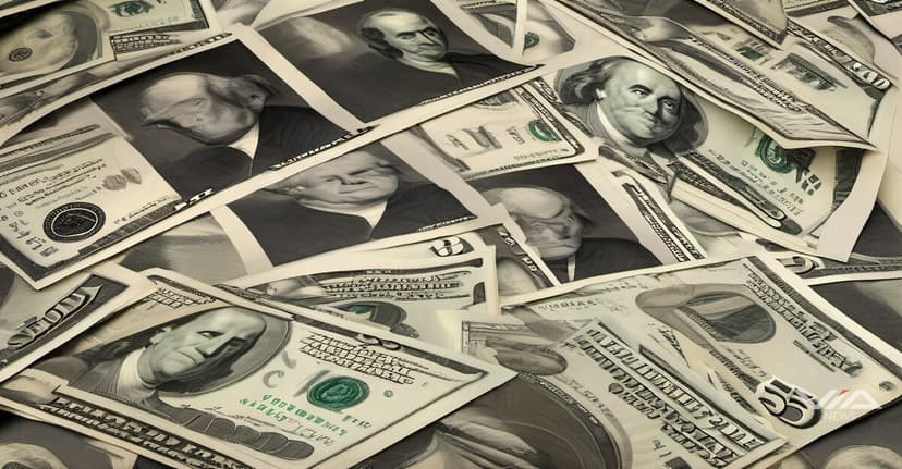 Fed Chair Succession Looms as $5.5 Trillion Spending Bill Pressures Bond Markets